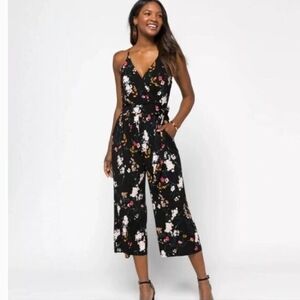 Kaleigh Stitch Fix Floral One Piece Jumpsuit Romper Wide Leg Cropped